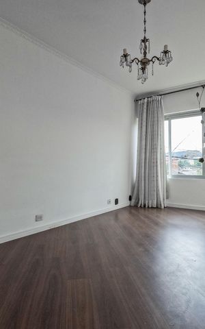 Casa à venda com 132m², 3 quartos e 4 vagas