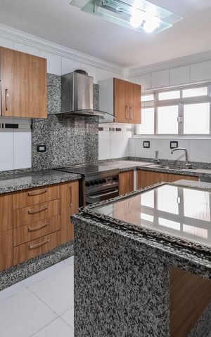 Casa à venda com 132m², 3 quartos e 4 vagas