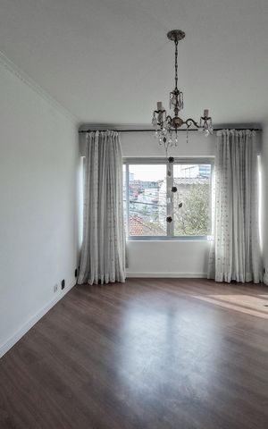 Casa à venda com 132m², 3 quartos e 4 vagas