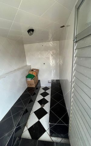 Casa para alugar com 300m², 4 quartos e 5 vagas