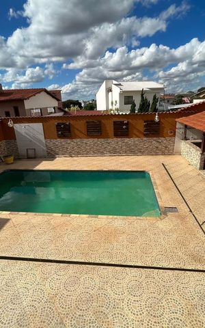 Casa para alugar com 300m², 4 quartos e 5 vagas