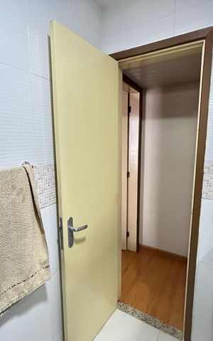 Apartamento à venda com 93m², 2 quartos e 1 vagaBanheiro Social