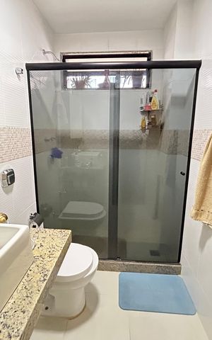 Apartamento à venda com 93m², 2 quartos e 1 vagaBanheiro Social