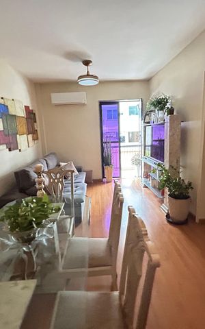 Apartamento à venda com 93m², 2 quartos e 1 vagaSala