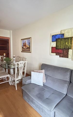 Apartamento à venda com 93m², 2 quartos e 1 vagaSala