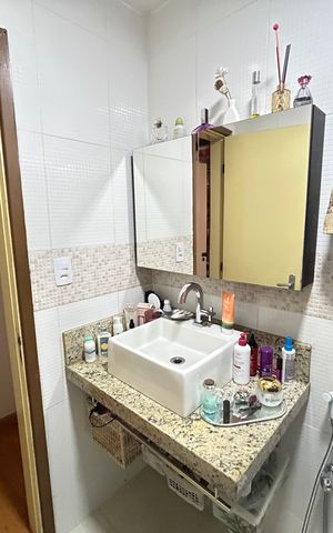Apartamento à venda com 93m², 2 quartos e 1 vagaBanheiro Social