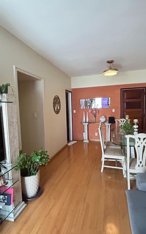 Apartamento à venda com 93m², 2 quartos e 1 vagaSala