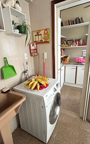Apartamento à venda com 93m², 2 quartos e 1 vagaÁrea de Serviço