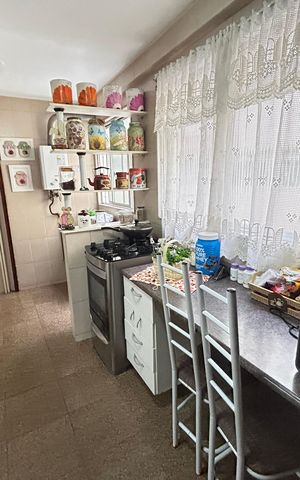 Apartamento à venda com 93m², 2 quartos e 1 vagaCozinha