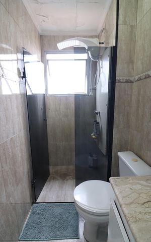 Apartamento à venda com 56m², 2 quartos e 1 vagaBanheiro Social