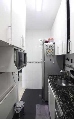 Apartamento à venda com 56m², 2 quartos e 1 vagaCozinha e Área de Serviço