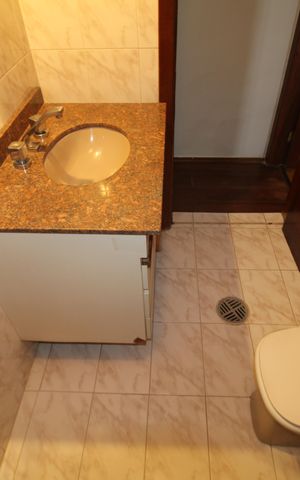 Casa à venda com 112m², 4 quartos e 3 vagasBanheiro