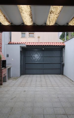 Casa à venda com 112m², 4 quartos e 3 vagasGaragem