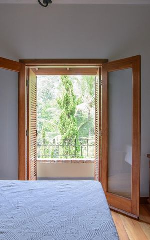 Casa de condomínio à venda com 416m², 4 quartos e 4 vagas Casa de condomínio à venda com 416m², 4 quartos e 4 vagasQuarto 2