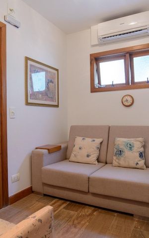 Casa de condomínio à venda com 416m², 4 quartos e 4 vagas Casa de condomínio à venda com 416m², 4 quartos e 4 vagasQuarto