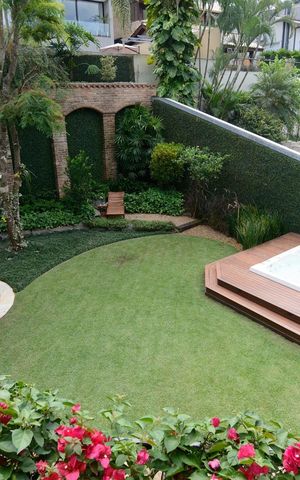 Casa de condomínio à venda com 416m², 4 quartos e 4 vagas Casa de condomínio à venda com 416m², 4 quartos e 4 vagasÁrea externa
