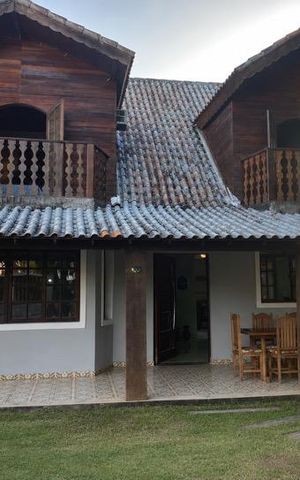 Casa de condomínio para alugar com 220m², 6 quartos e 3 vagas