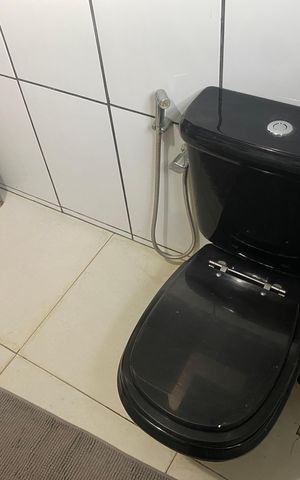 Casa de condomínio para alugar com 220m², 6 quartos e 3 vagas