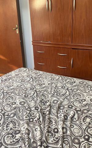 Casa de condomínio para alugar com 220m², 6 quartos e 3 vagas