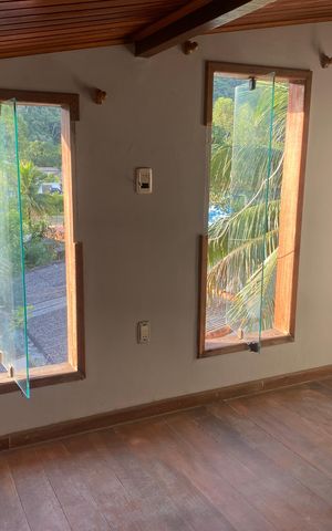 Casa de condomínio para alugar com 220m², 6 quartos e 3 vagas