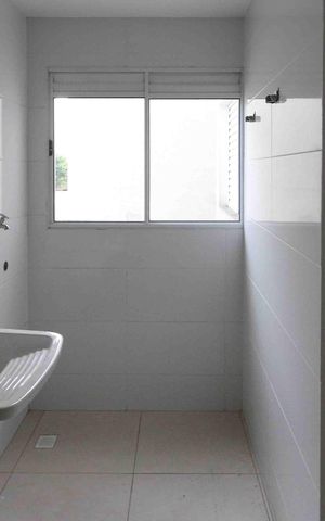Casa de condomínio à venda com 40m², 2 quartos e 1 vaga Casa de condomínio à venda com 40m², 2 quartos e 1 vagaÁrea de Serviço