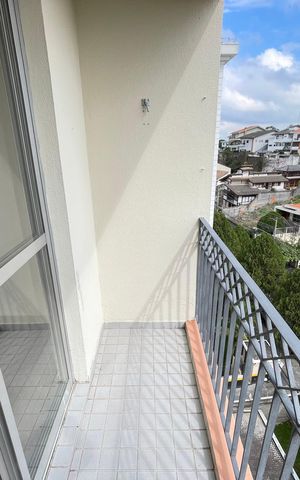 Apartamento à venda com 63m², 3 quartos e 1 vaga Apartamento à venda com 63m², 3 quartos e 1 vagaVaranda