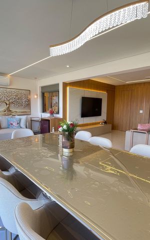 Apartamento à venda com 120m², 3 quartos e 2 vagas Apartamento à venda com 120m², 3 quartos e 2 vagasVaranda