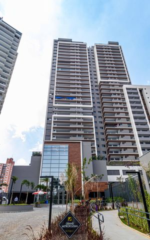 Apartamento à venda com 120m², 3 quartos e 2 vagas Apartamento à venda com 120m², 3 quartos e 2 vagasFachada e portaria