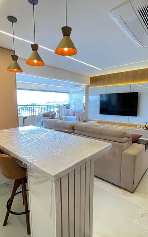 Apartamento à venda com 120m², 3 quartos e 2 vagas Apartamento à venda com 120m², 3 quartos e 2 vagasSala