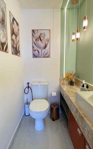 Apartamento à venda com 120m², 3 quartos e 2 vagas Apartamento à venda com 120m², 3 quartos e 2 vagasLavabo