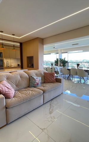 Apartamento à venda com 120m², 3 quartos e 2 vagas Apartamento à venda com 120m², 3 quartos e 2 vagasSala
