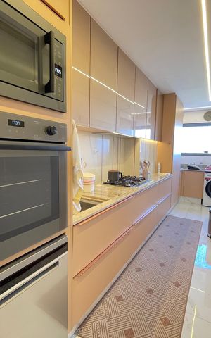 Apartamento à venda com 120m², 3 quartos e 2 vagas Apartamento à venda com 120m², 3 quartos e 2 vagasCozinha