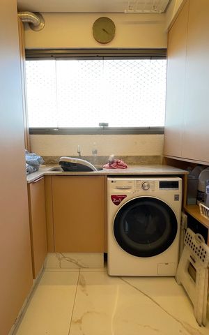 Apartamento à venda com 120m², 3 quartos e 2 vagas Apartamento à venda com 120m², 3 quartos e 2 vagasÁrea de Serviço