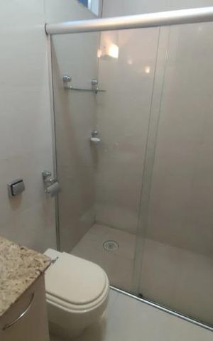 Casa para alugar com 260m², 3 quartos e 3 vagas