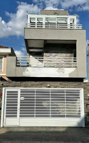 Casa à venda com 440m², 4 quartos e 2 vagas