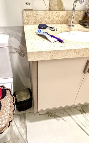 Apartamento à venda com 76m², 3 quartos e 2 vagas Apartamento à venda com 76m², 3 quartos e 2 vagasBanheiro 2