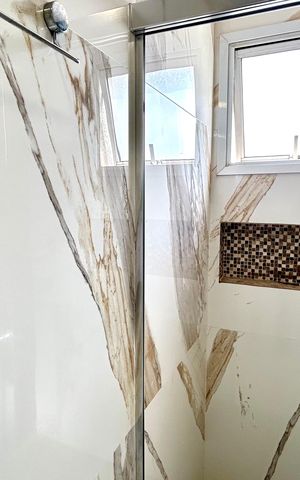 Apartamento à venda com 76m², 3 quartos e 2 vagas Apartamento à venda com 76m², 3 quartos e 2 vagasBanheiro 1