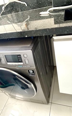 Apartamento à venda com 76m², 3 quartos e 2 vagas Apartamento à venda com 76m², 3 quartos e 2 vagasÁrea de Serviço
