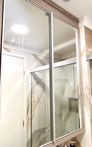 Apartamento à venda com 76m², 3 quartos e 2 vagas Apartamento à venda com 76m², 3 quartos e 2 vagasBanheiro 2