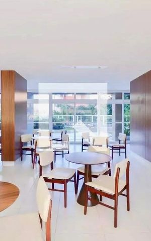 Apartamento à venda com 76m², 3 quartos e 2 vagas Apartamento à venda com 76m², 3 quartos e 2 vagasÁrea comum - Salão de festas