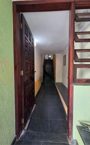 Casa à venda com 199m², 4 quartos e 2 vagas