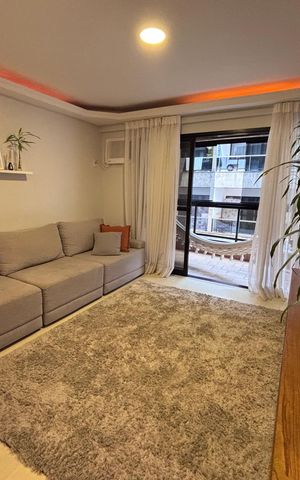 Apartamento à venda com 100m², 3 quartos e 2 vagas Apartamento à venda com 100m², 3 quartos e 2 vagasSala