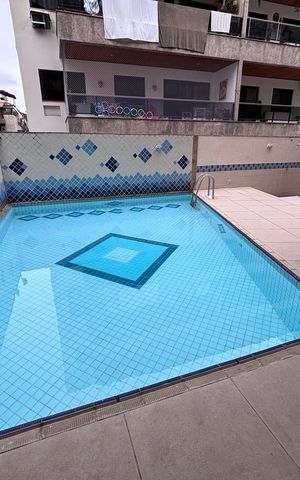 Apartamento à venda com 100m², 3 quartos e 2 vagas Apartamento à venda com 100m², 3 quartos e 2 vagasÁrea comum - Piscina