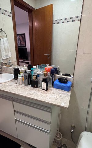 Apartamento à venda com 100m², 3 quartos e 2 vagas Apartamento à venda com 100m², 3 quartos e 2 vagasBanheiro do Quarto 1