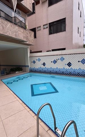 Apartamento à venda com 100m², 3 quartos e 2 vagas Apartamento à venda com 100m², 3 quartos e 2 vagasÁrea comum - Piscina