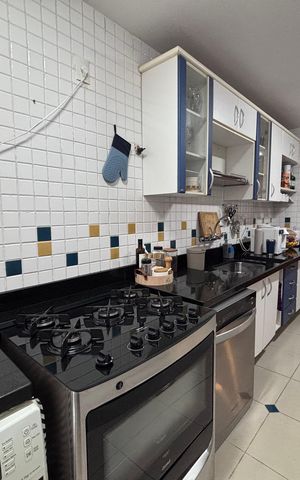Apartamento à venda com 100m², 3 quartos e 2 vagas Apartamento à venda com 100m², 3 quartos e 2 vagasCozinha