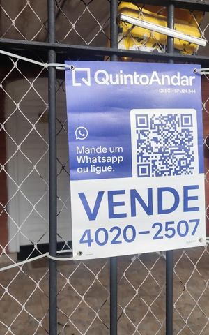 Casa à venda com 140m², 4 quartos e 2 vagas Casa à venda com 140m², 4 quartos e 2 vagasPlauinha
