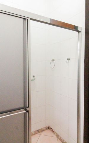 Casa para alugar com 291m², 5 quartos e 4 vagas Casa para alugar com 291m², 5 quartos e 4 vagasBanheiro 2