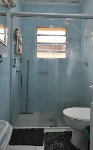 Casa à venda com 140m², 2 quartos e 2 vagasBanheiro