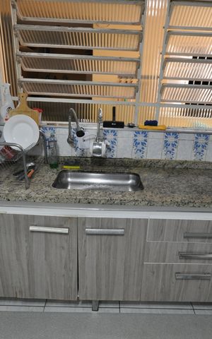 Casa à venda com 140m², 2 quartos e 2 vagasCozinha